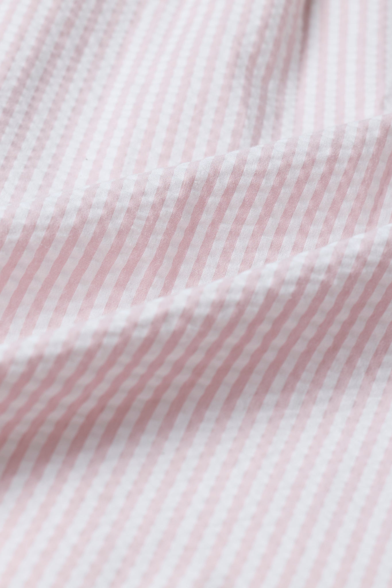 CLASSIC BUTTON DOWN SHIRT in PINK CANDY STRIPE