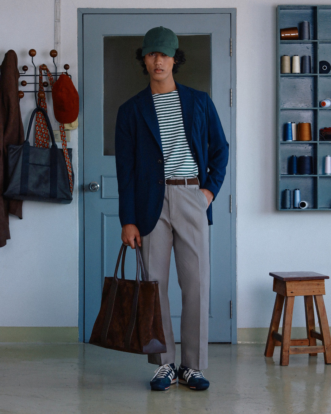 CHINO PANTS in TAUPE