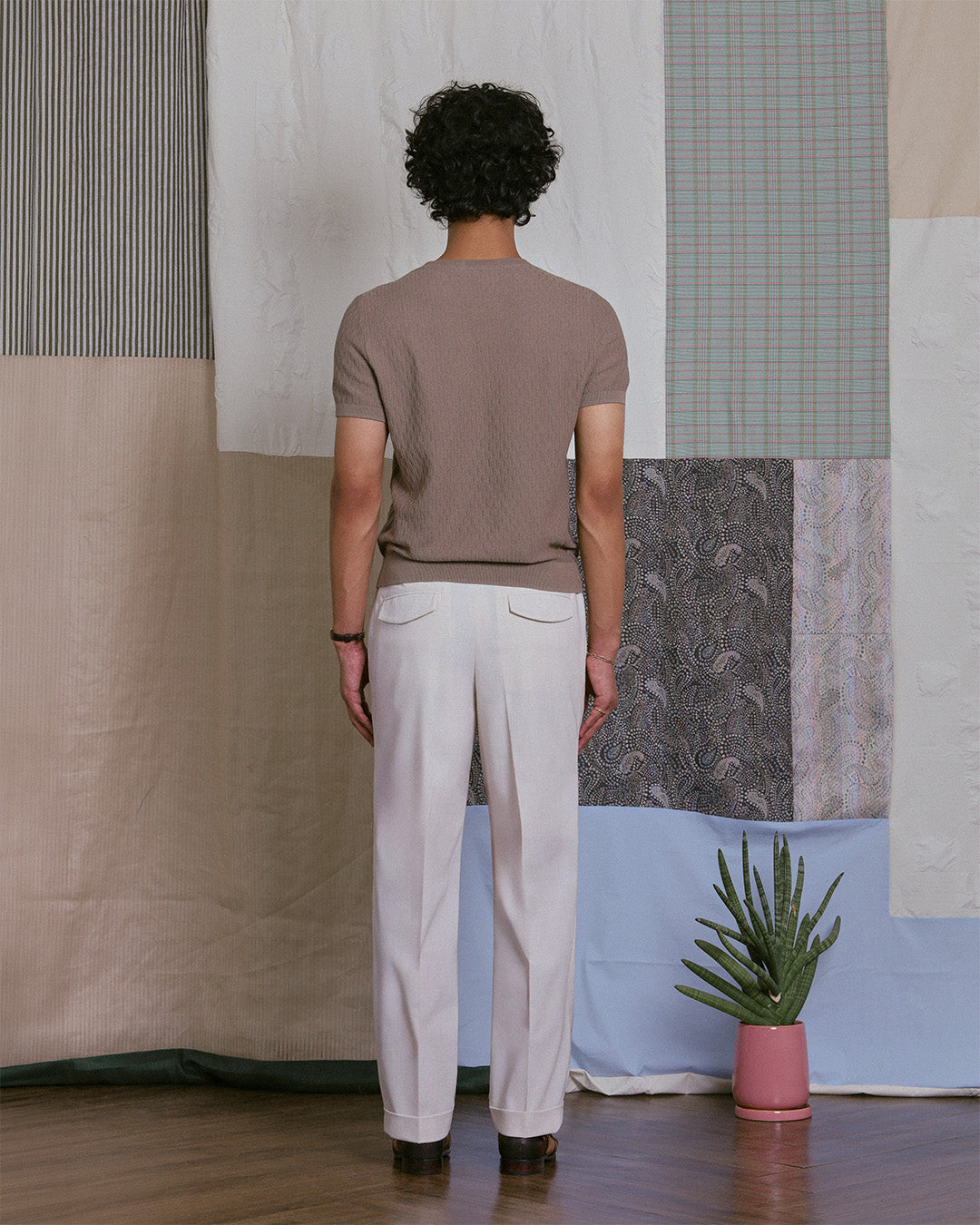 CREW NECK KNIT TEE in TAUPE