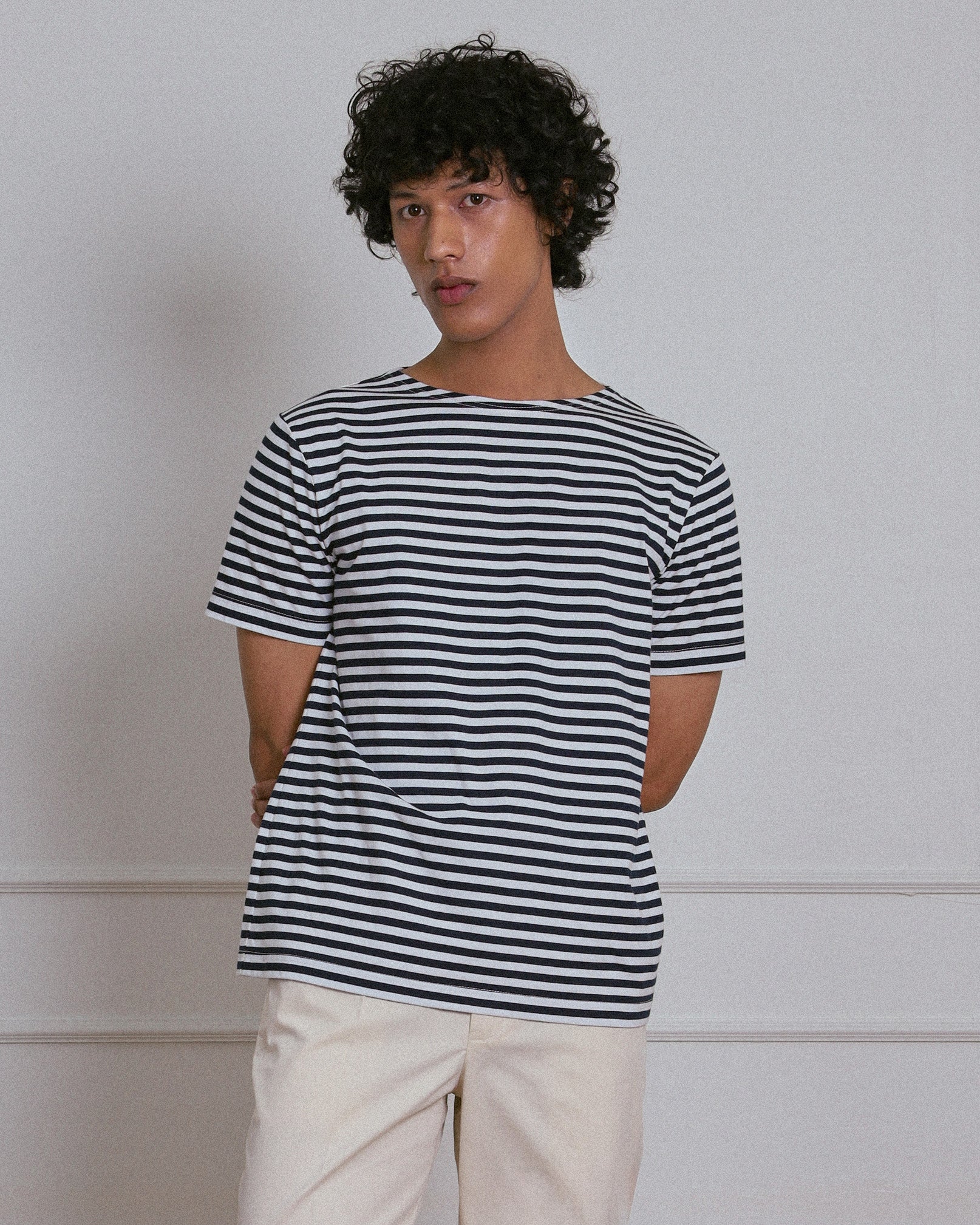 STRIPED BOAT NECK T-SHIRT in NAVY and WHITE