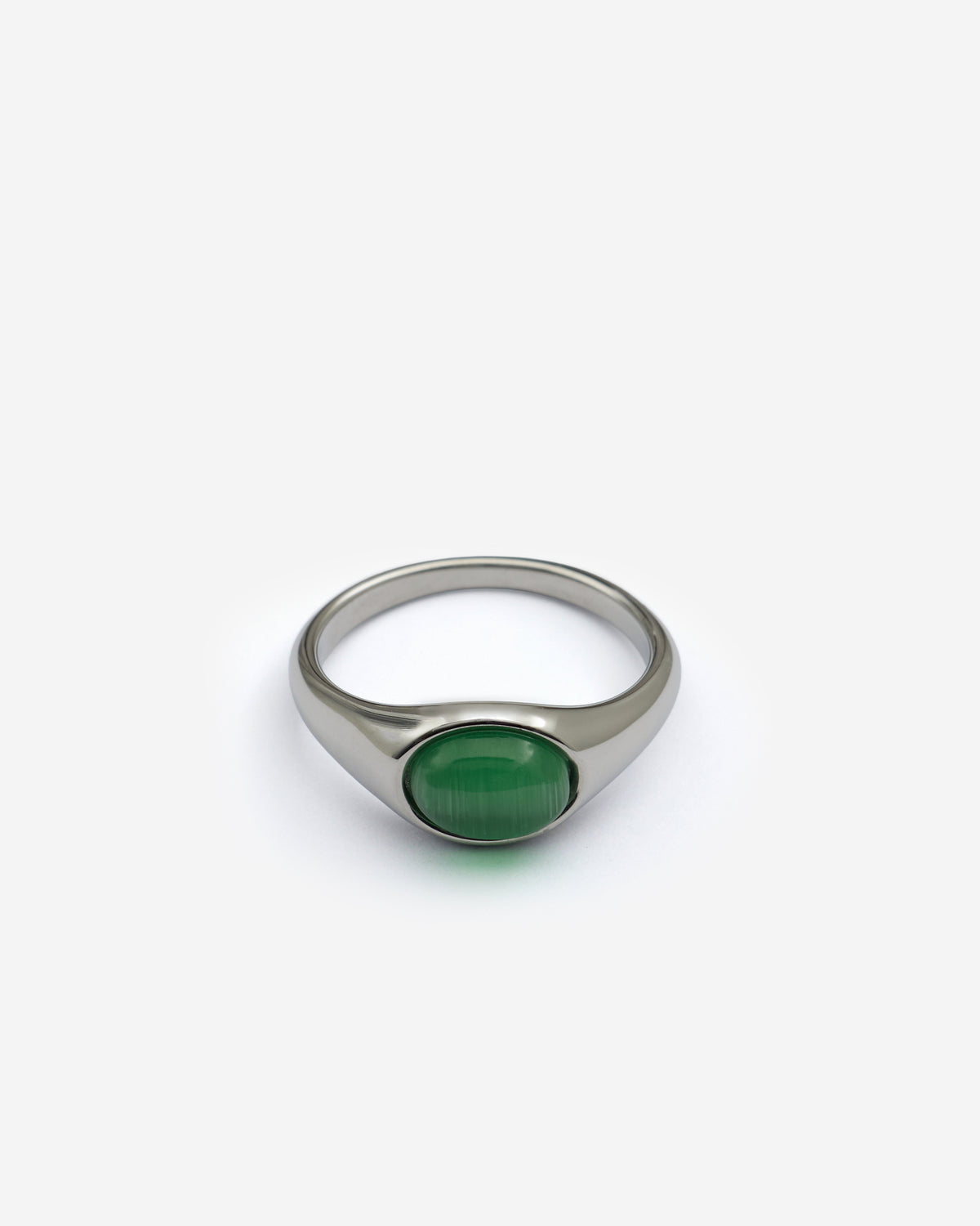 EMERALD OVAL SIGNET RING